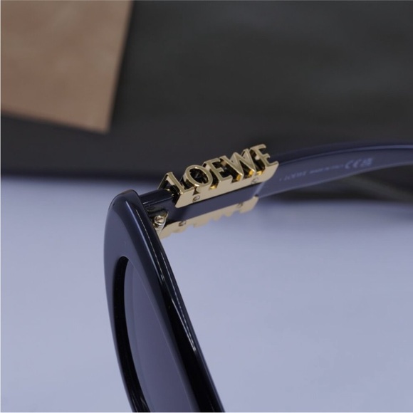 LOEWE Black Cateye Sunglasses with Gold Accents main image 7